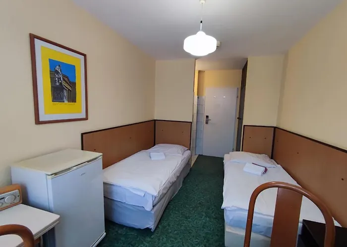 ホステル Jantar Economy *