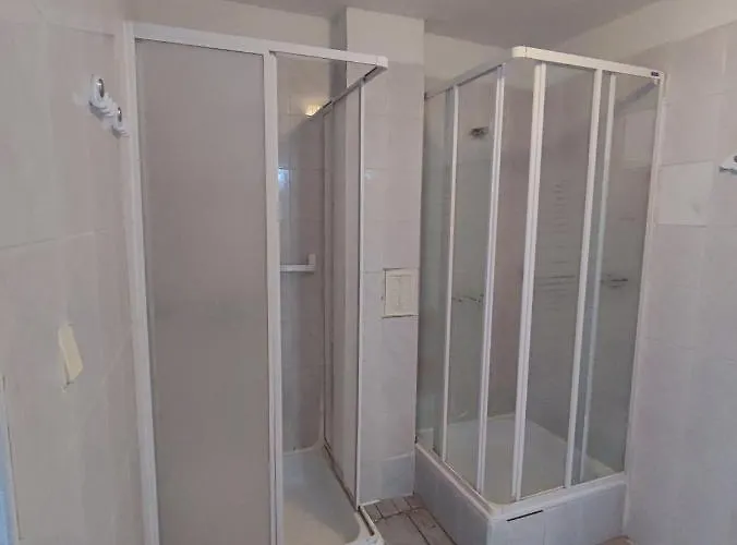 ホステル Jantar Economy *